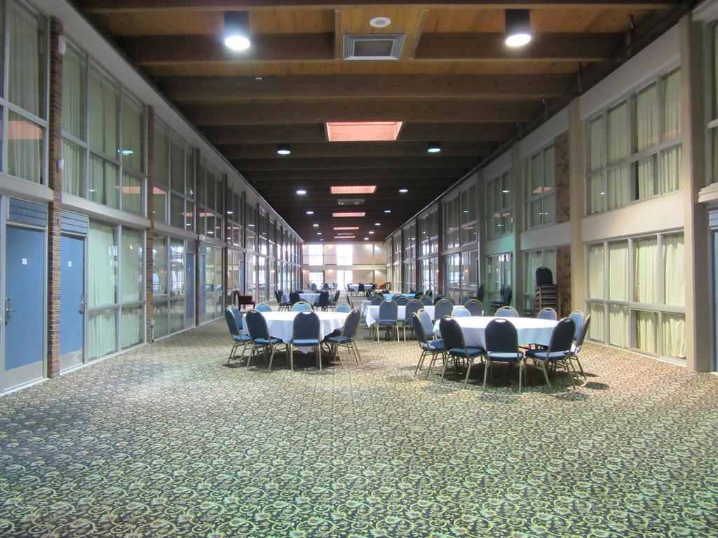 Atrium Hotel & Conference Center Hutchinson Kültér fotó